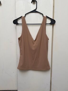 Express Women’s V-Neck Tank Top - Taupe